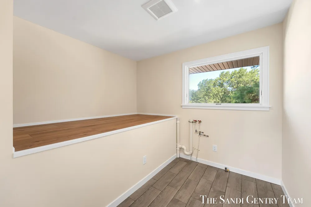 1032 Arlington Avenue Grand Haven, MI 49417