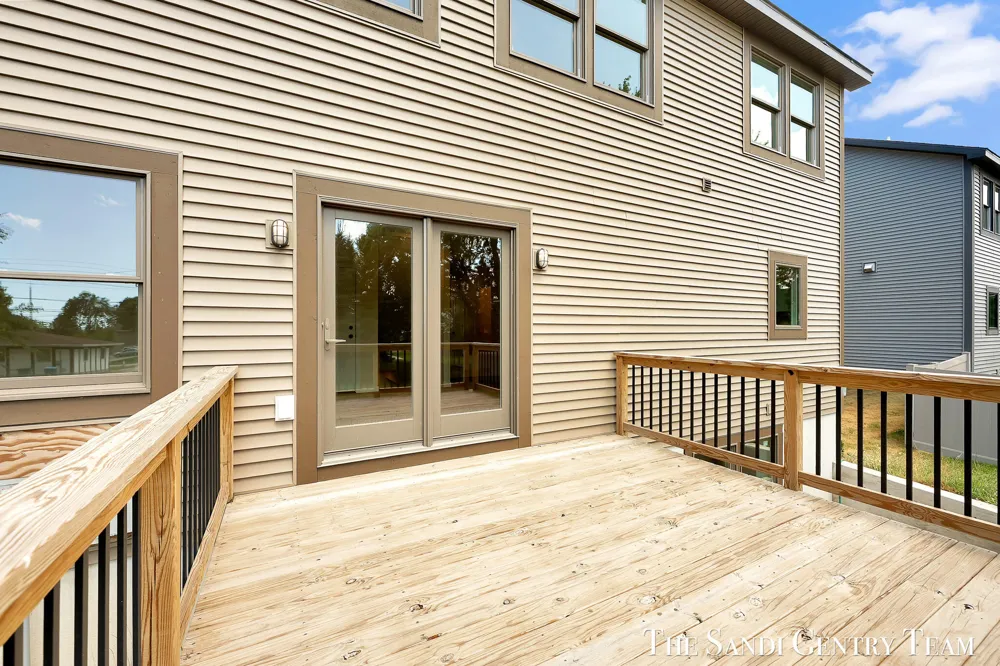 1032 Arlington Avenue Grand Haven, MI 49417