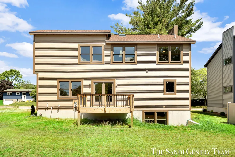 1032 Arlington Avenue Grand Haven, MI 49417