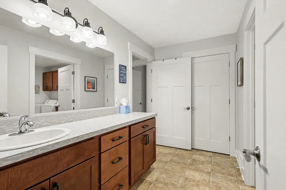 17477 Serenity Court Grand Haven, MI 49417