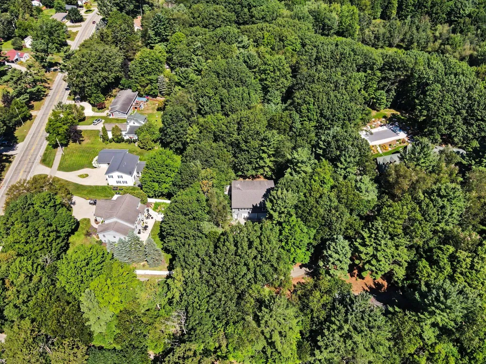 17477 Serenity Court Grand Haven, MI 49417