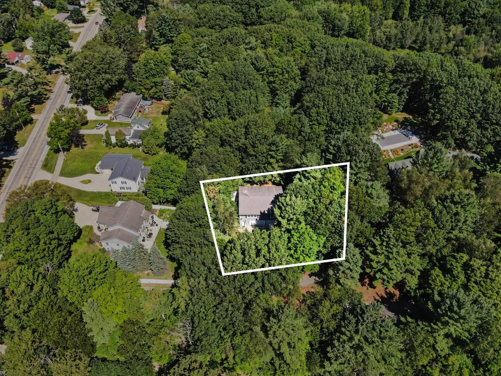 17477 Serenity Court Grand Haven, MI 49417