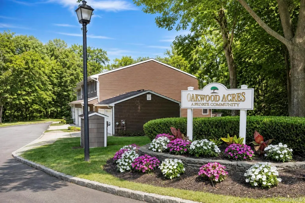 2 Pine Street Huntington, NY 11743