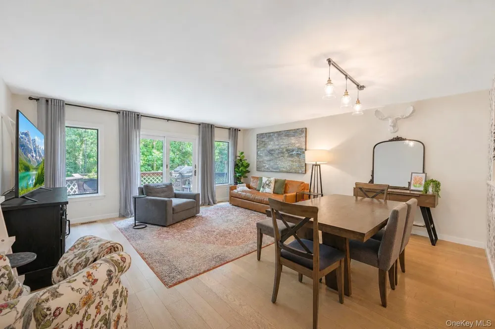 2 Pine Street Huntington, NY 11743