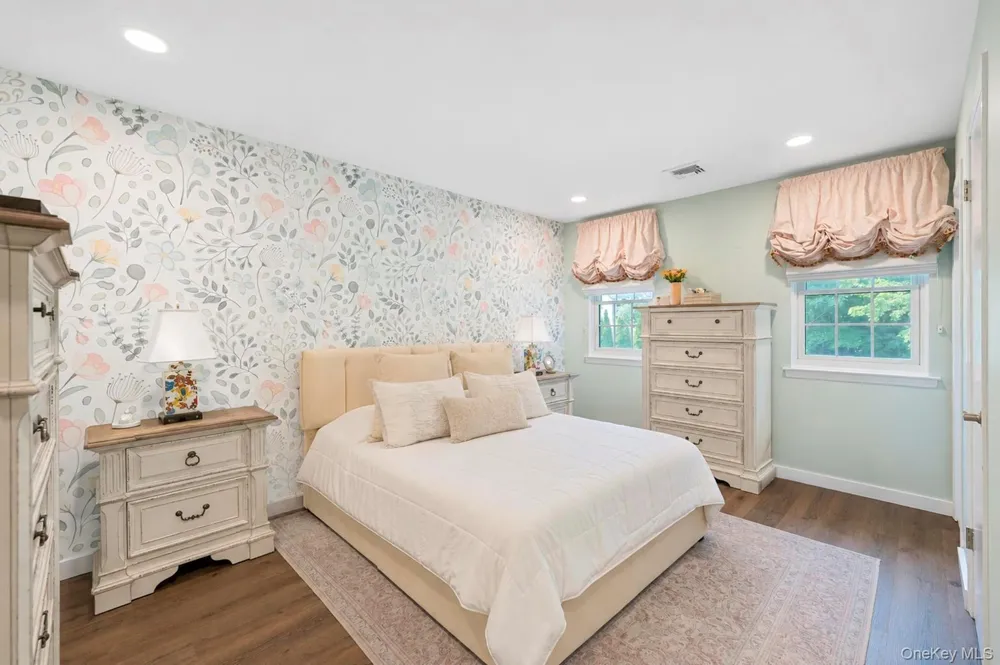 2 Pine Street Huntington, NY 11743