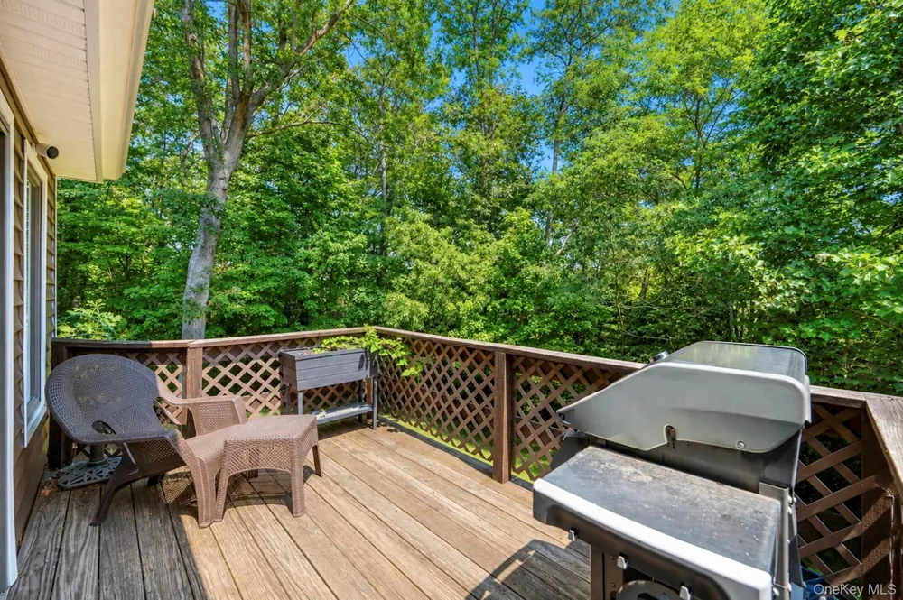 2 Pine Street Huntington, NY 11743