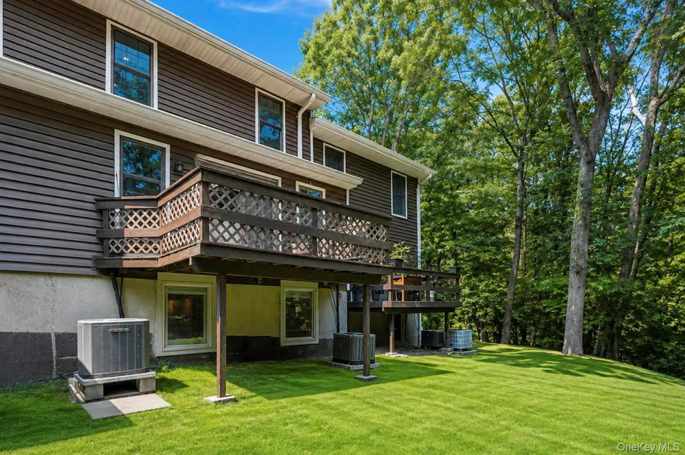 2 Pine Street Huntington, NY 11743