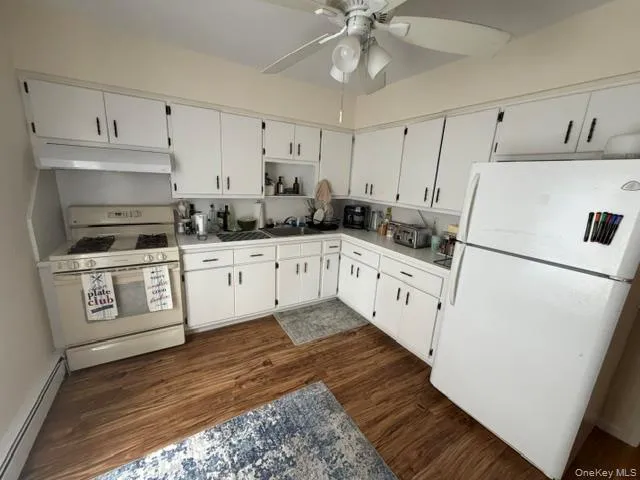 191 Birch Hill Rd #3 Locust Valley, NY 11560