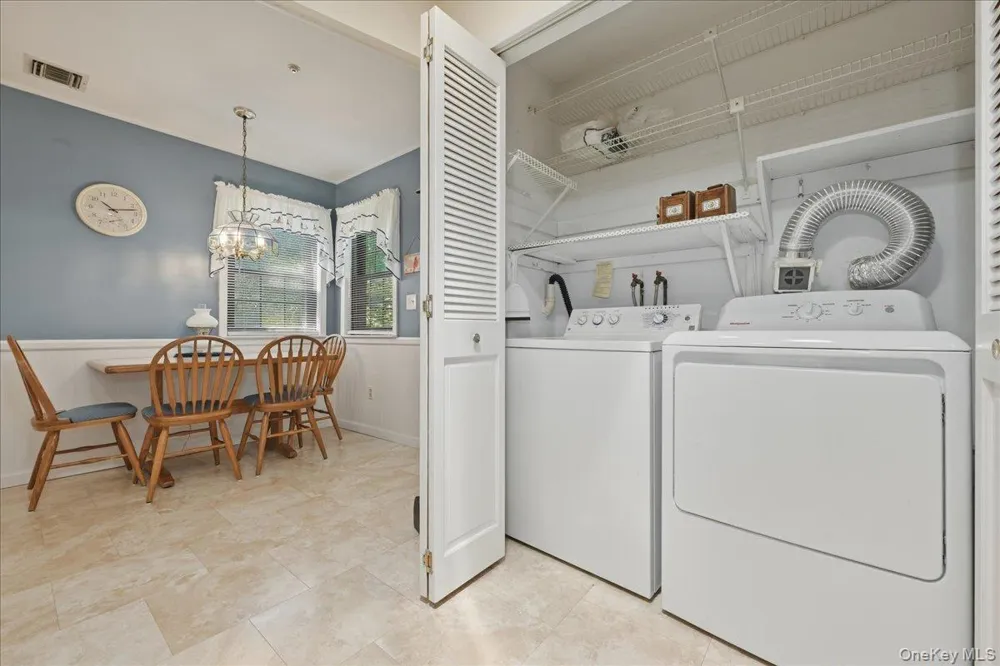 90 Knolls Drive Stony Brook, NY 11790