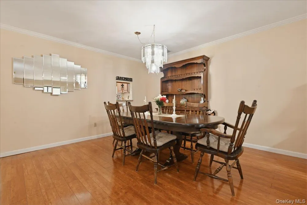 90 Knolls Drive Stony Brook, NY 11790