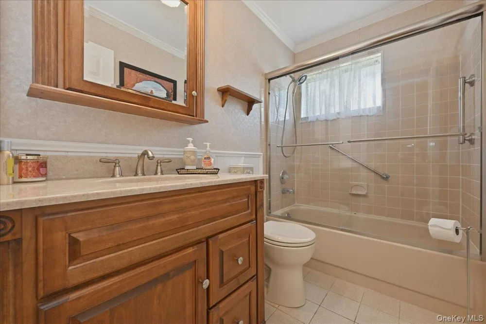 90 Knolls Drive Stony Brook, NY 11790