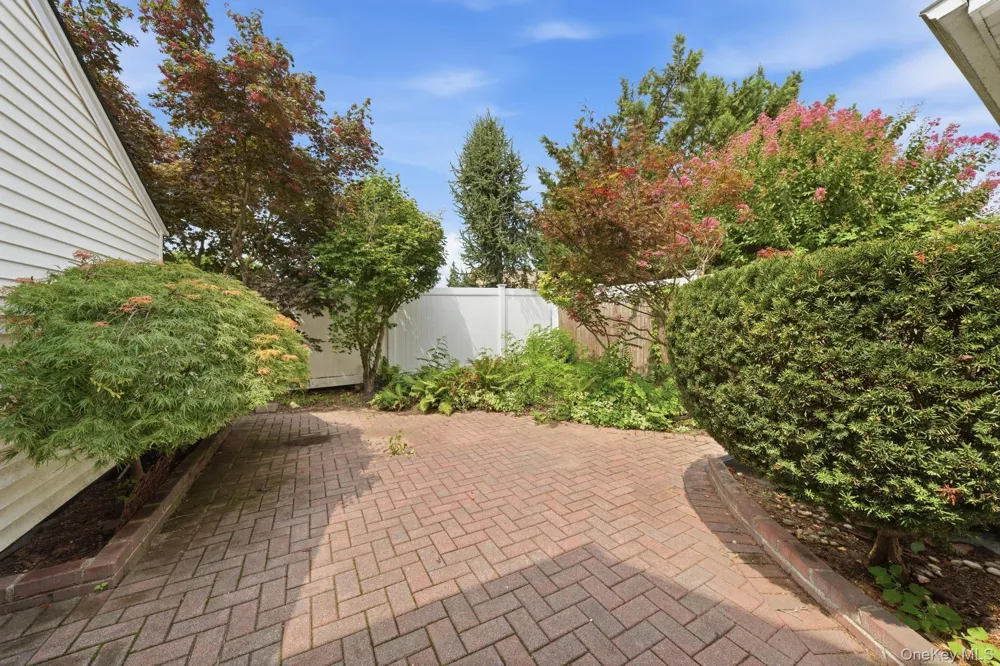 496 Windsor Place Oceanside, NY 11572