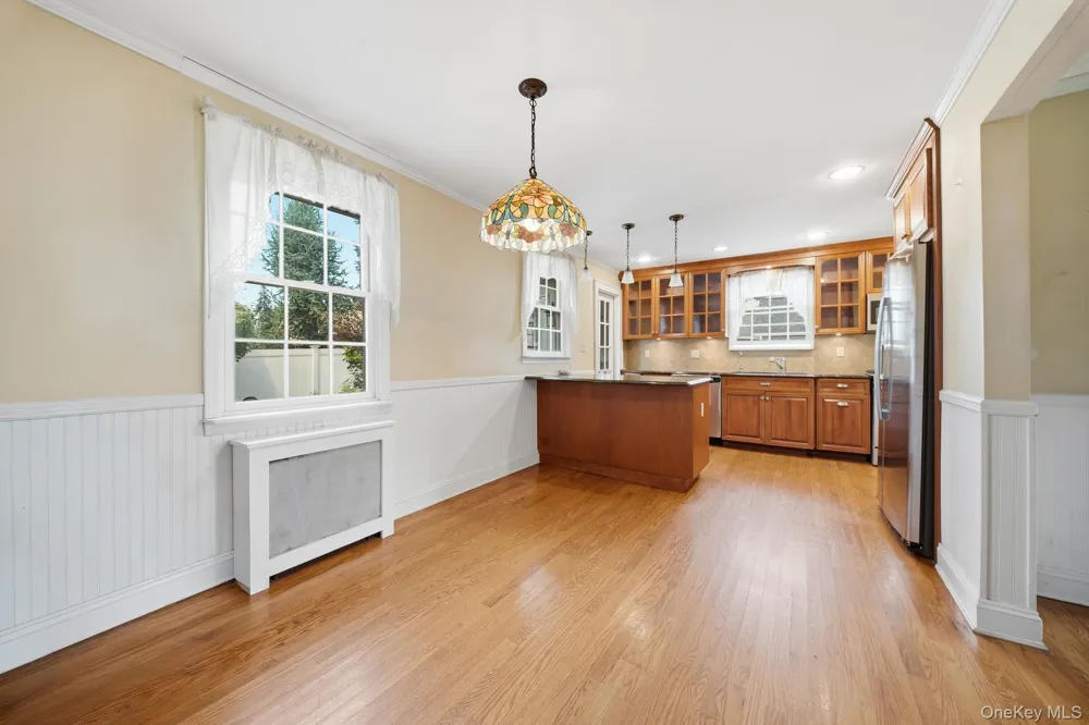 496 Windsor Place Oceanside, NY 11572
