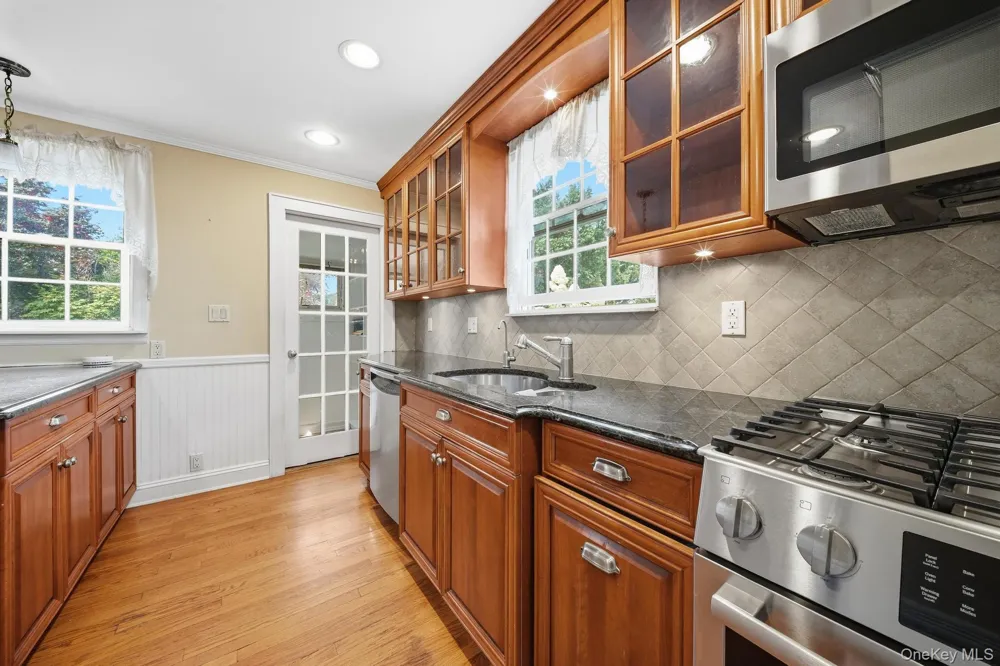 496 Windsor Place Oceanside, NY 11572