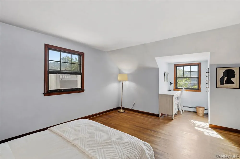 68 Roy Avenue Massapequa, NY 11758