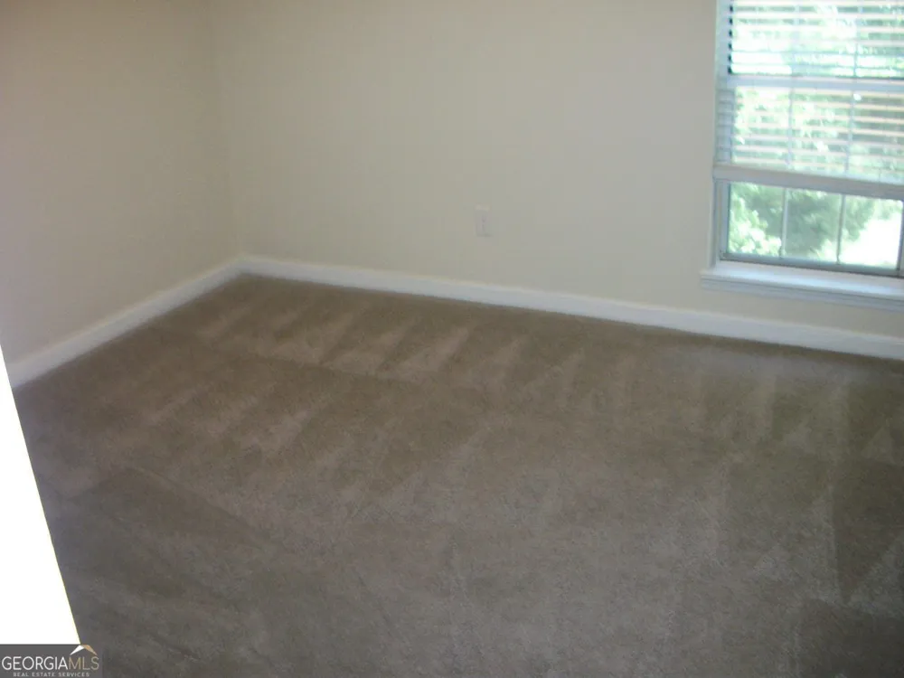 207 Granville CT Sandy Springs, GA 30328