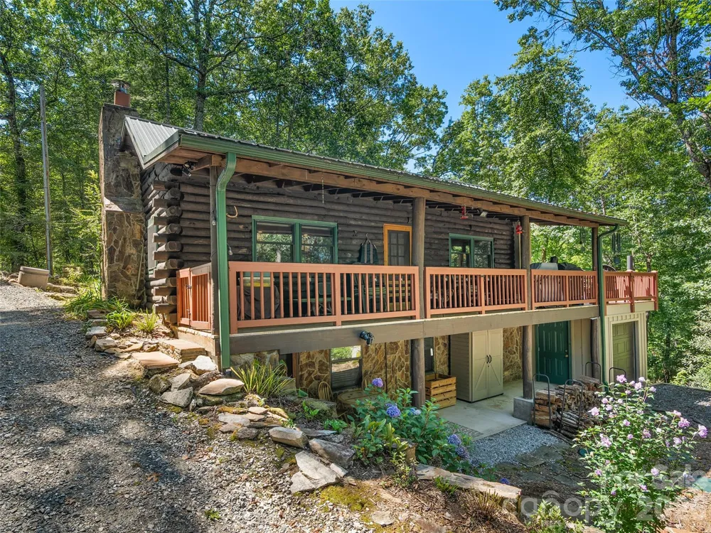 185 Rainbow Lake Drive Brevard, NC 28712