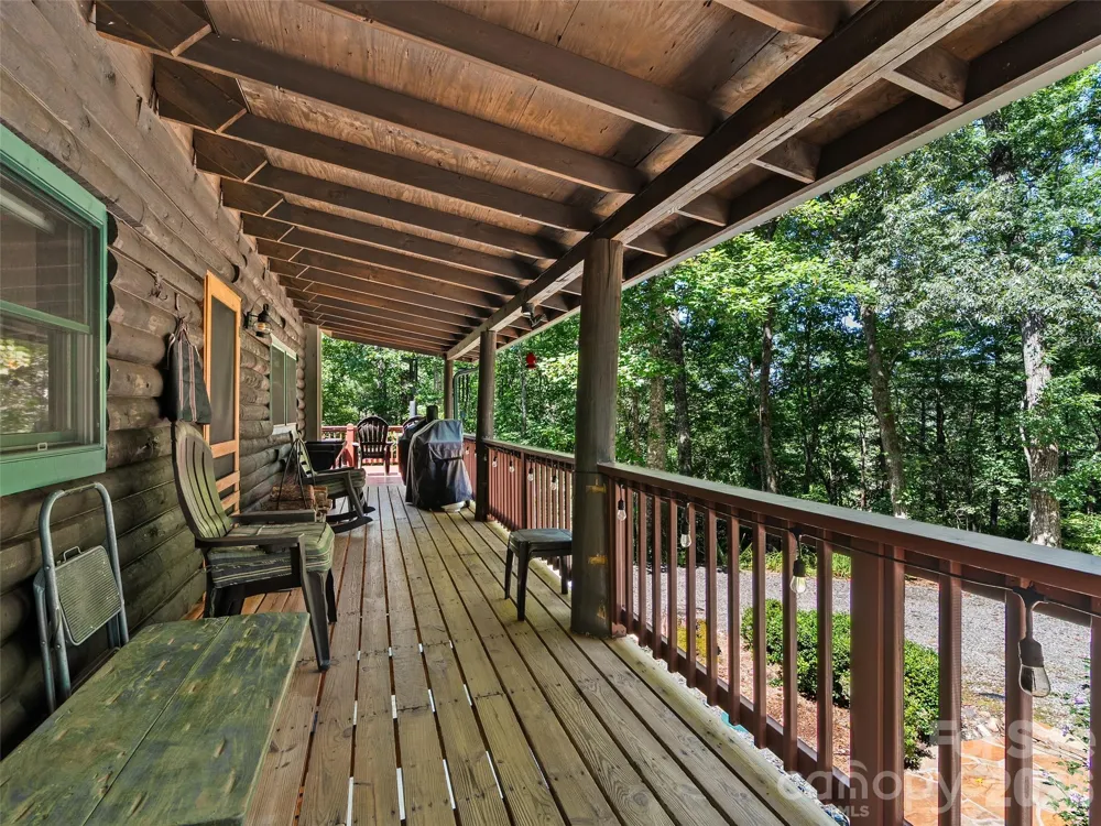 185 Rainbow Lake Drive Brevard, NC 28712