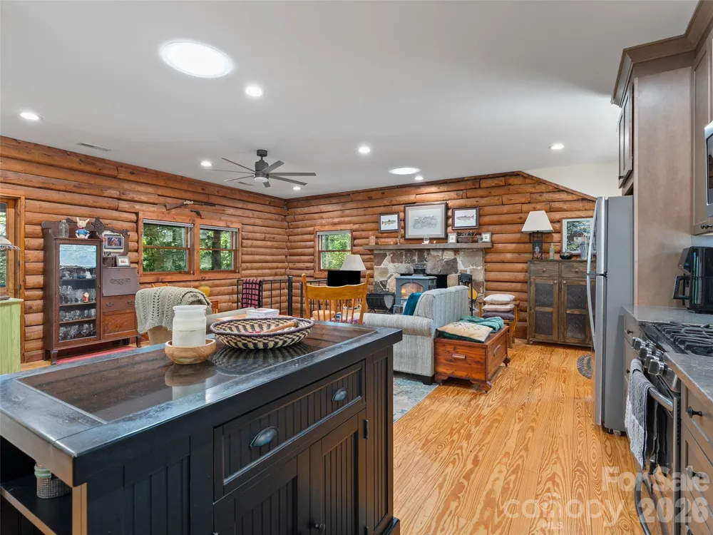 185 Rainbow Lake Drive Brevard, NC 28712