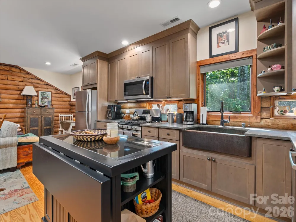 185 Rainbow Lake Drive Brevard, NC 28712