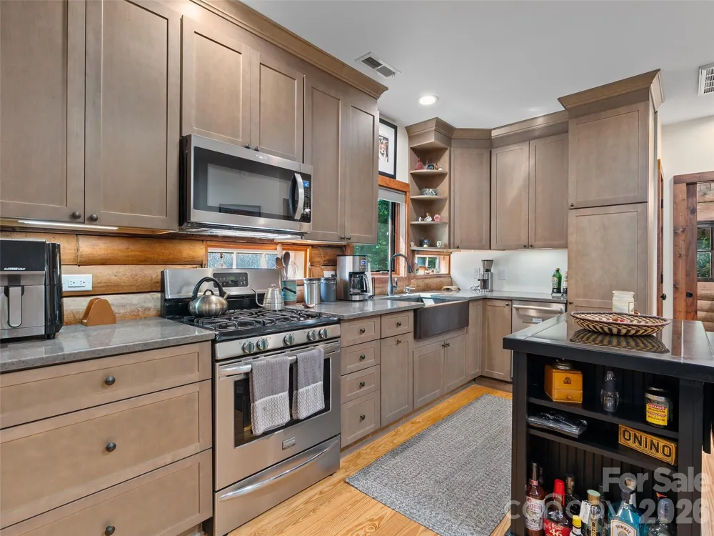 185 Rainbow Lake Drive Brevard, NC 28712