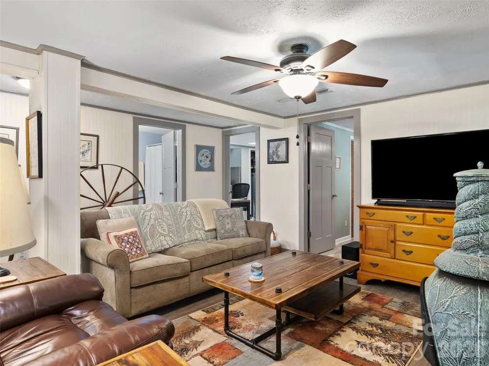 185 Rainbow Lake Drive Brevard, NC 28712