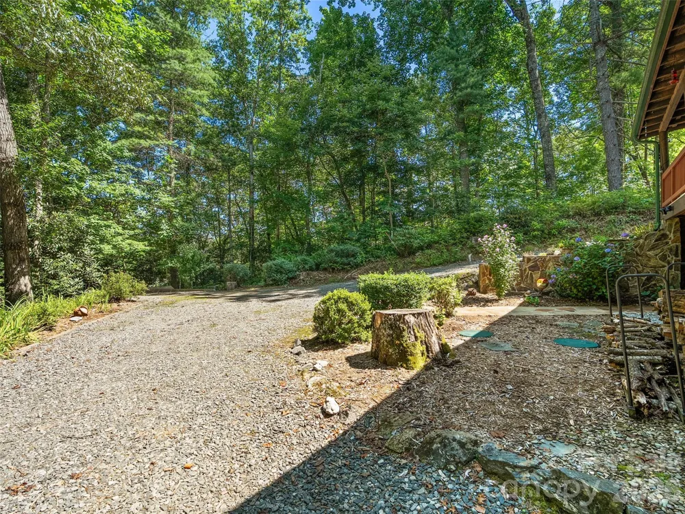 185 Rainbow Lake Drive Brevard, NC 28712