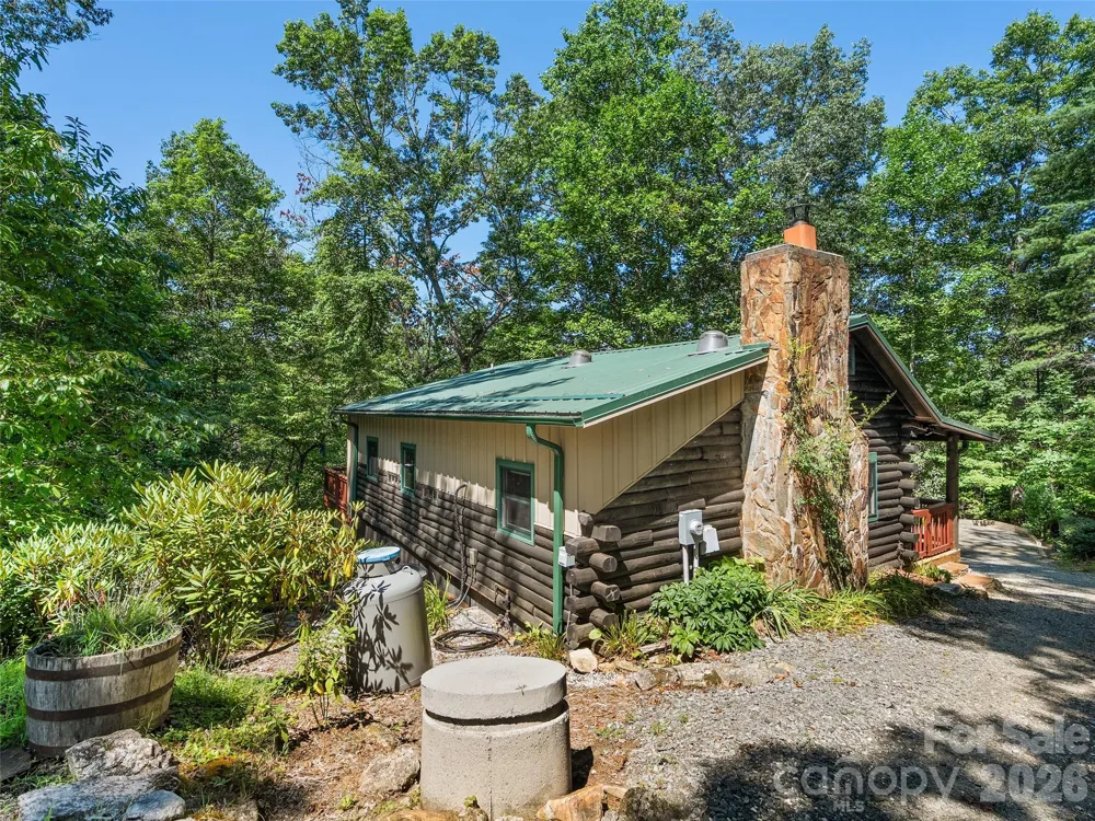 185 Rainbow Lake Drive Brevard, NC 28712