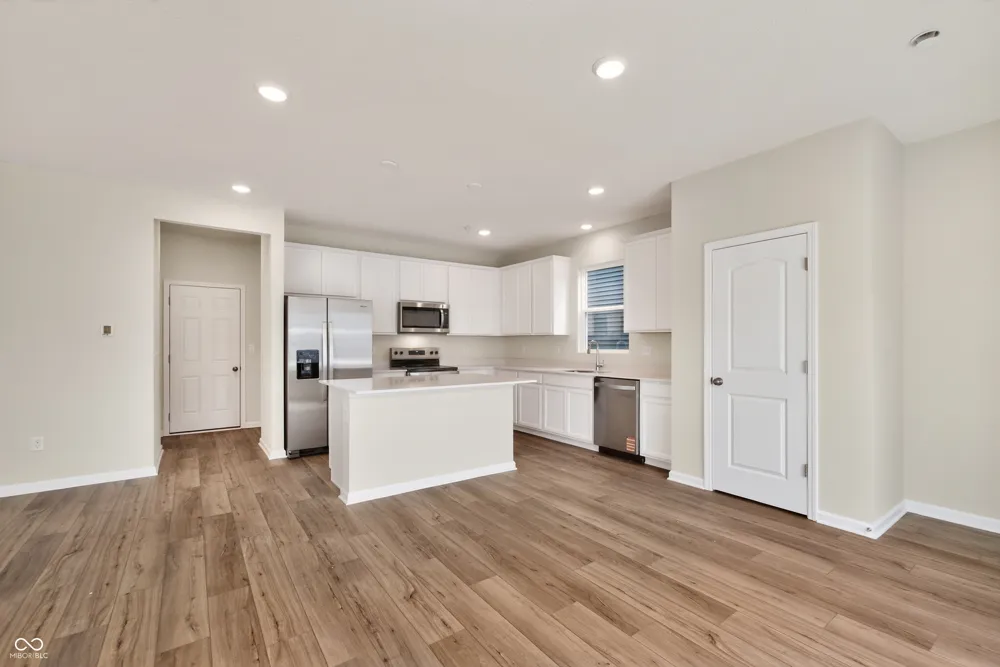 3726 Gordon Drive Whitestown, IN 46075