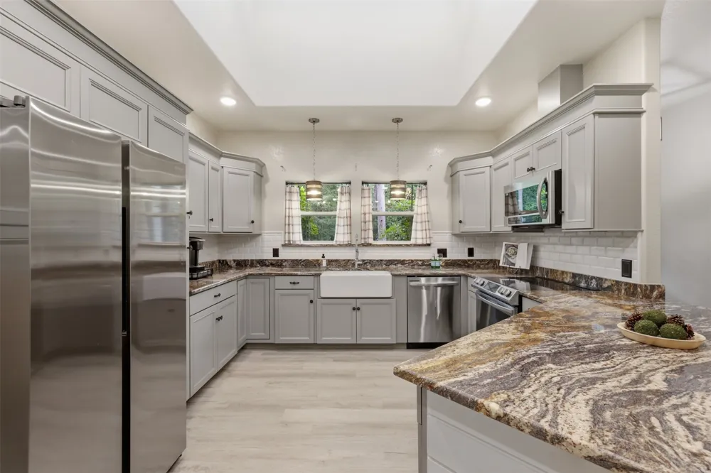733 King Arthur Ct Scroggins, TX 75480