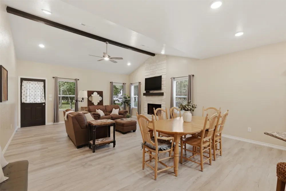 733 King Arthur Ct Scroggins, TX 75480