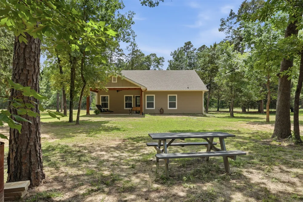 733 King Arthur Ct Scroggins, TX 75480