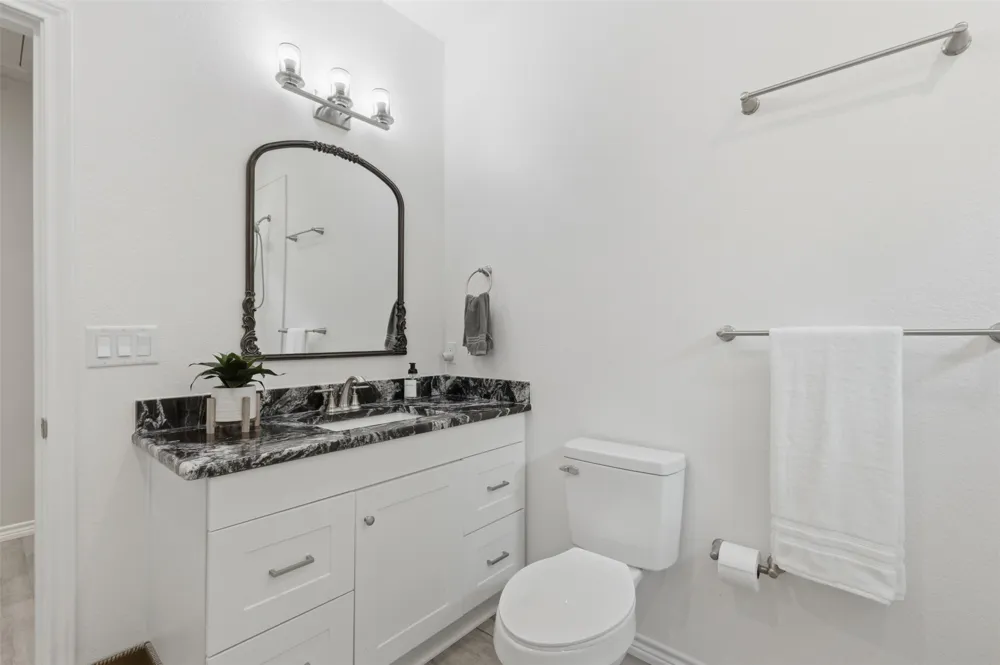 733 King Arthur Ct Scroggins, TX 75480