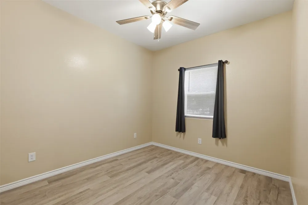 733 King Arthur Ct Scroggins, TX 75480