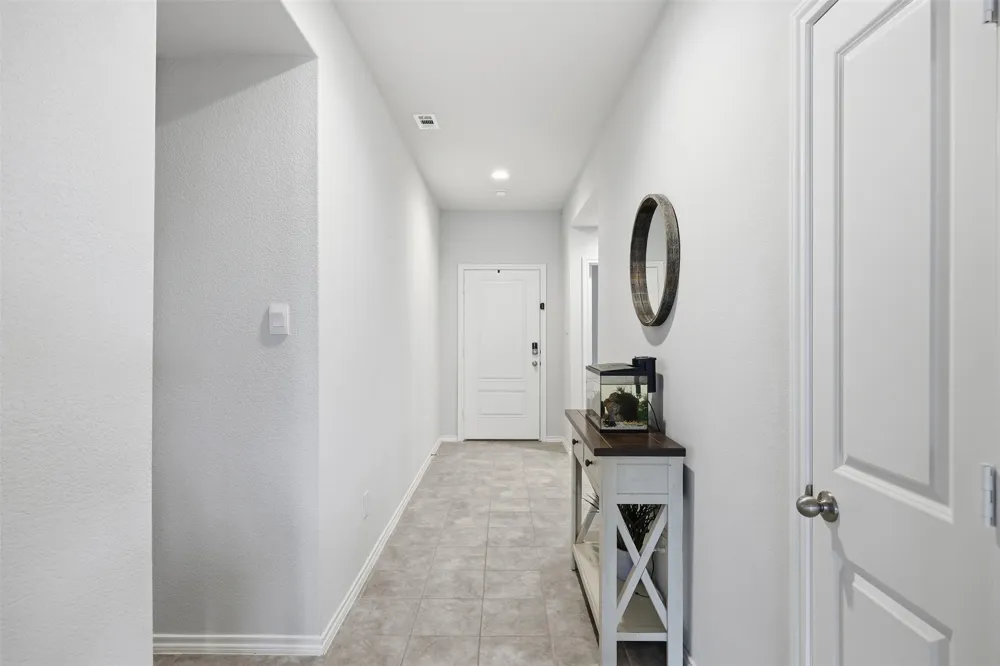 613 Whitecomb Lane Justin, TX 76247