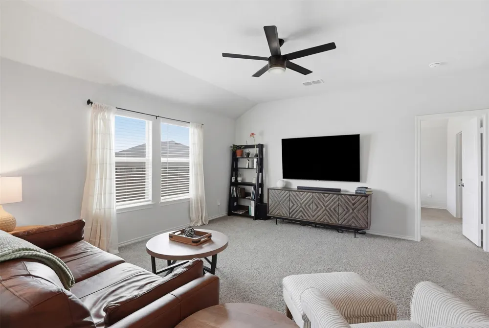 613 Whitecomb Lane Justin, TX 76247