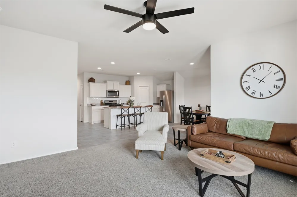 613 Whitecomb Lane Justin, TX 76247