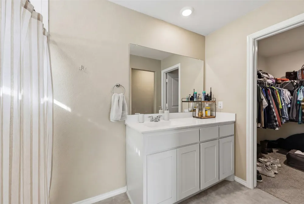 613 Whitecomb Lane Justin, TX 76247