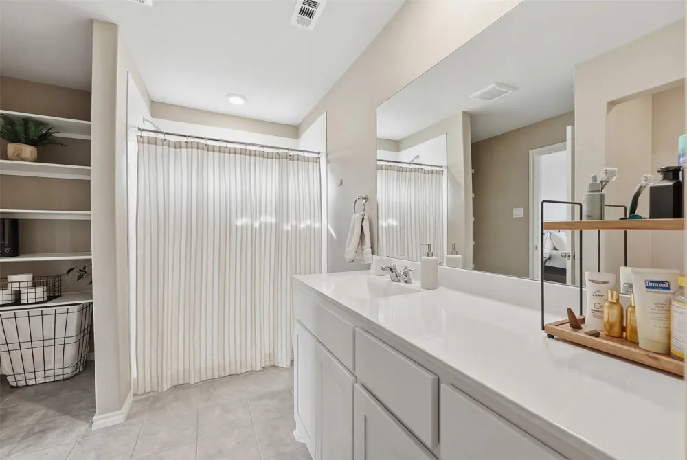613 Whitecomb Lane Justin, TX 76247