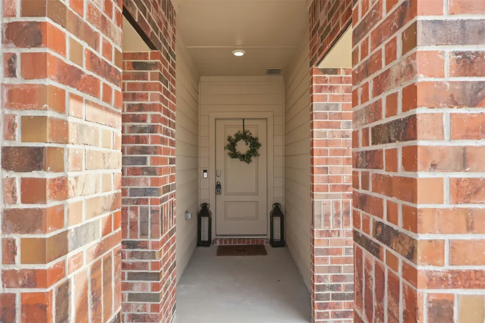 613 Whitecomb Lane Justin, TX 76247