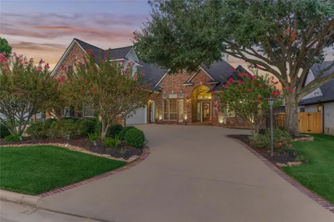 42 Naples Lane