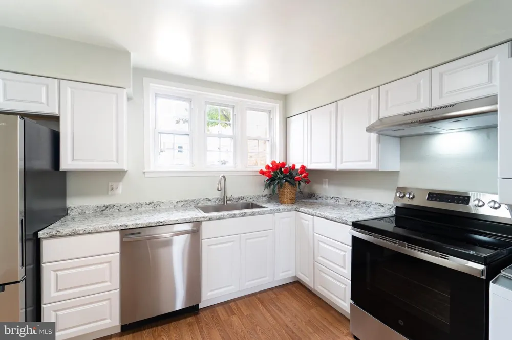 14421 SAGUARO PLACE Centreville, VA 20121