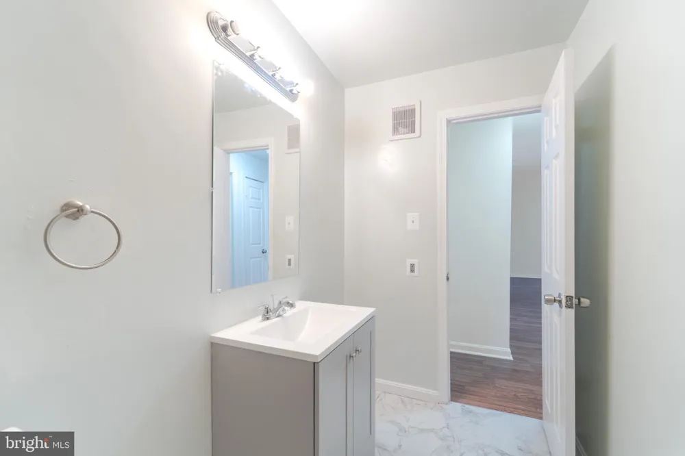 14421 SAGUARO PLACE Centreville, VA 20121