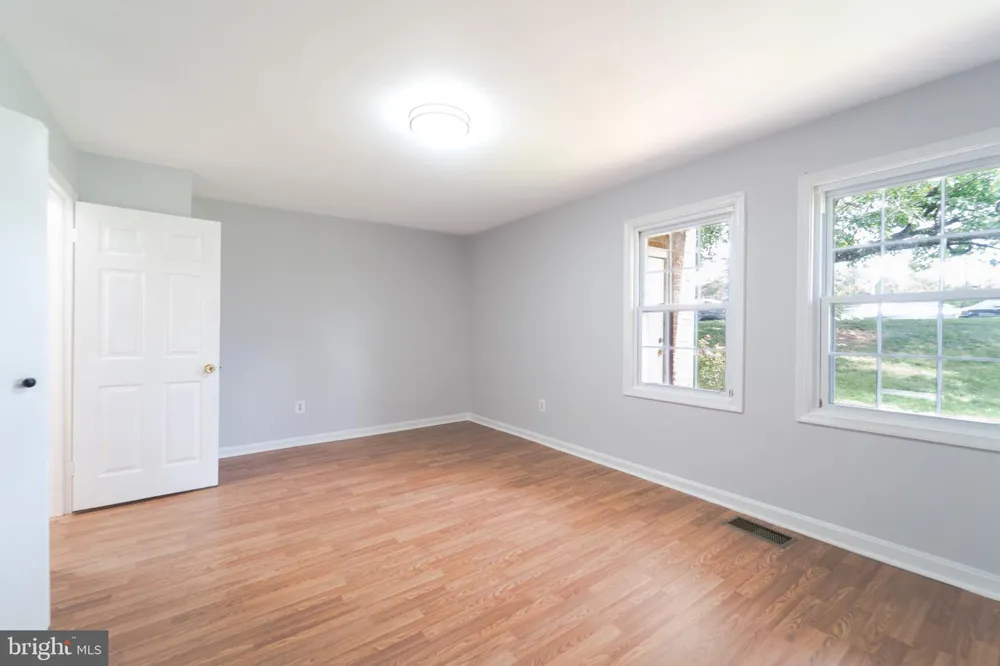 14421 SAGUARO PLACE Centreville, VA 20121