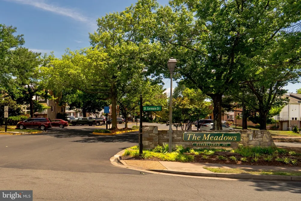 14421 SAGUARO PLACE Centreville, VA 20121