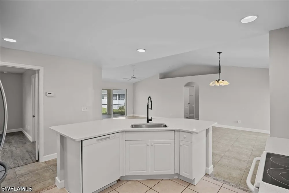 NE 10th Lane Cape Coral, FL 33909