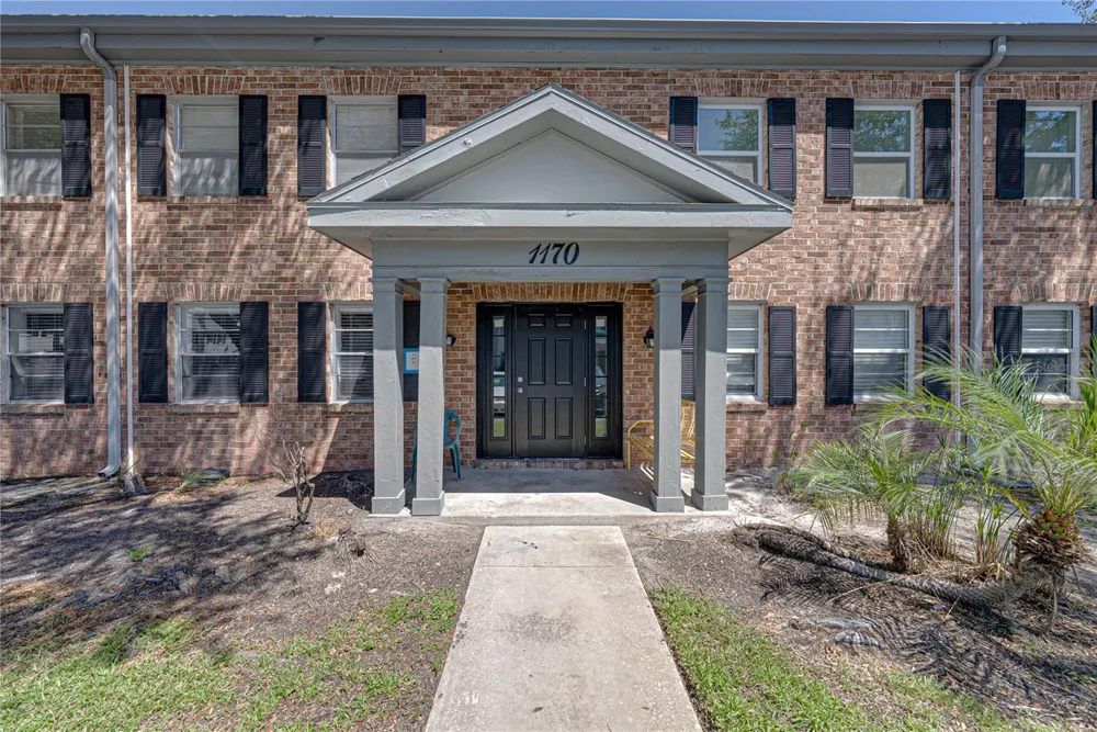 1170 RUE DES CHATEAUX #1A South Pasadena, FL 33707