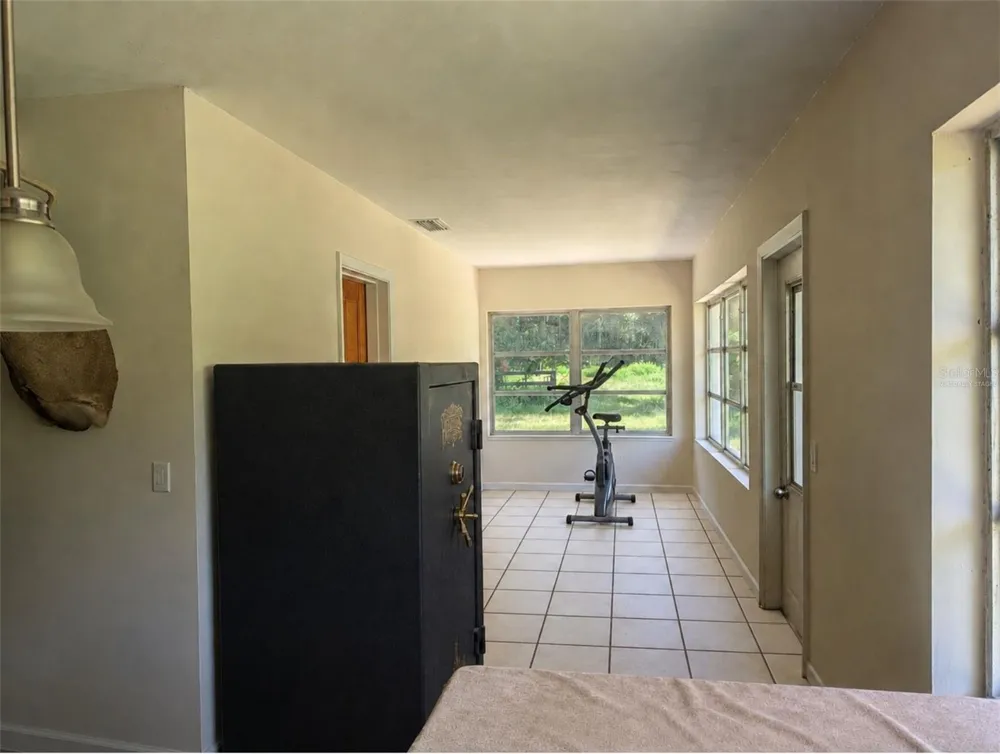 876 SHAW LAKE ROAD Pierson, FL 32180