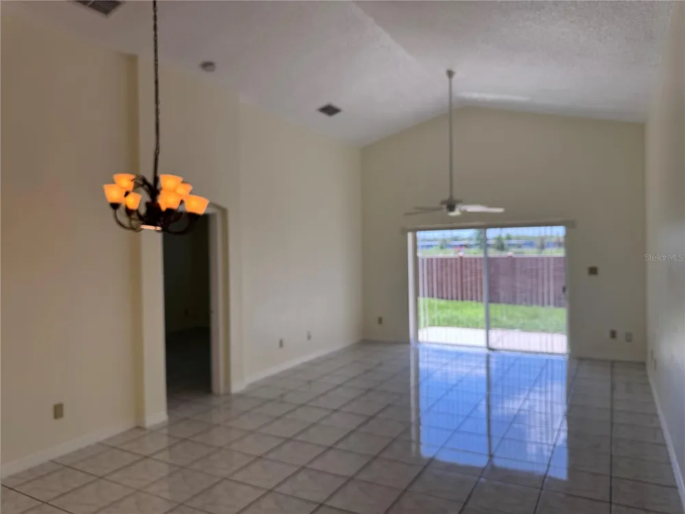 7872 ELMSTONE CIRCLE Orlando, FL 32822