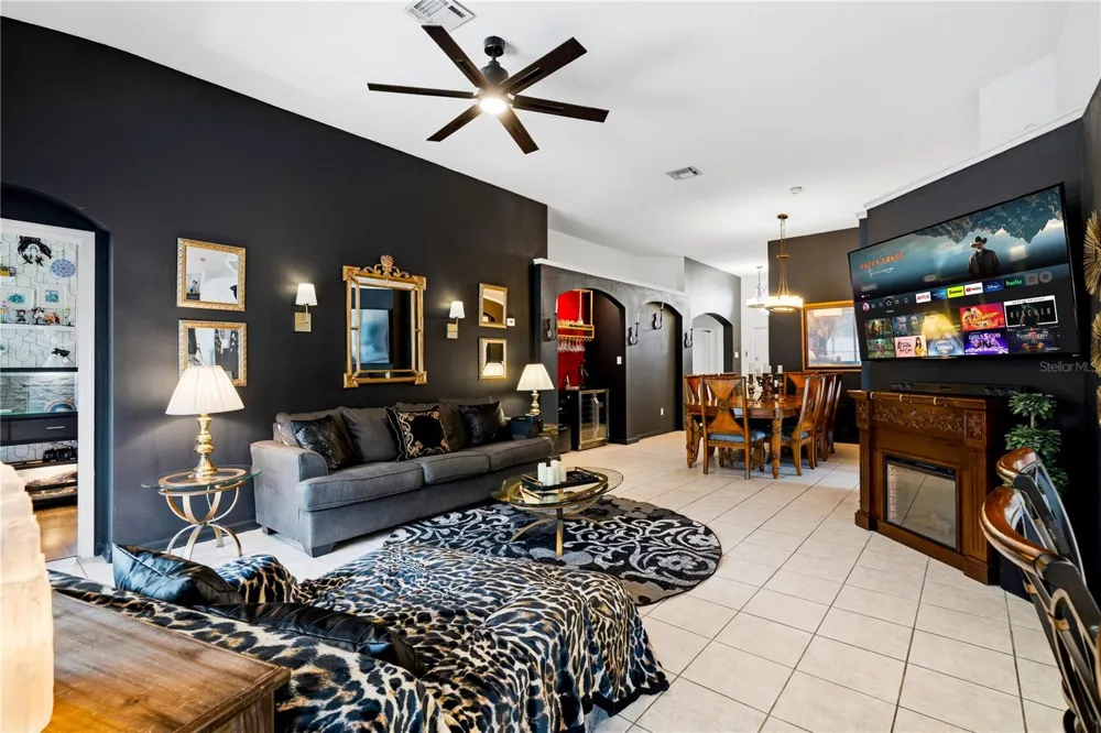 8066 KING PALM CIRCLE Kissimmee, FL 34747
